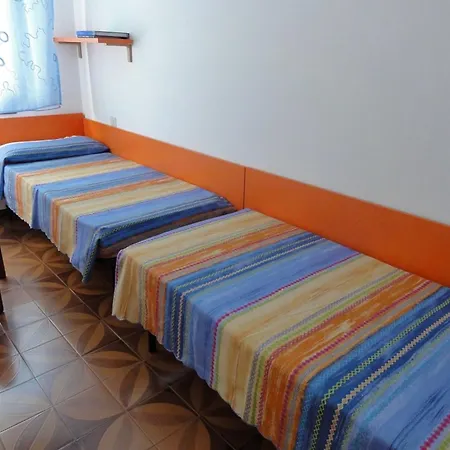 Flat About 200mt From The Sea *